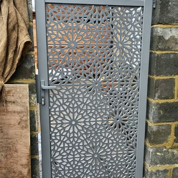 Corten gates fence for backyard
